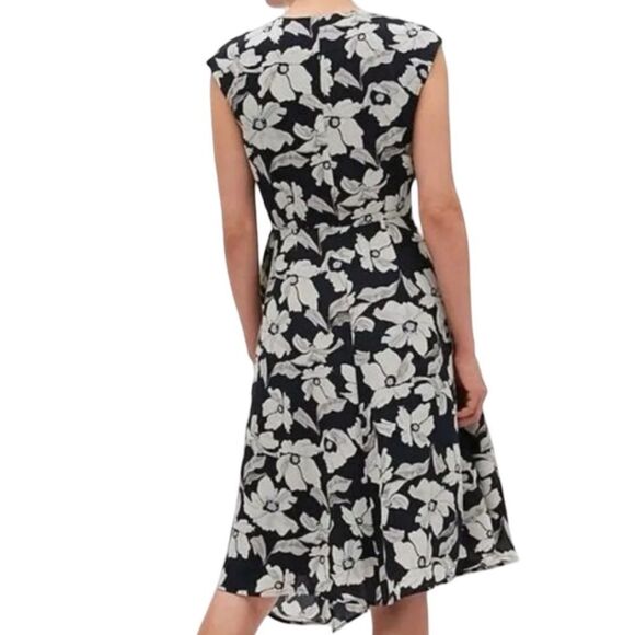Banana Republic Navy Floral Midi Wrap Dress Dress Size 4 - Picture 4 of 17